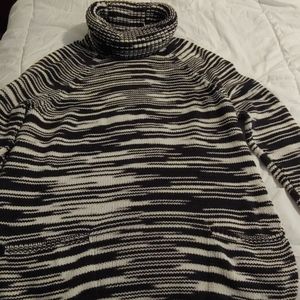 Lucky women's sweater